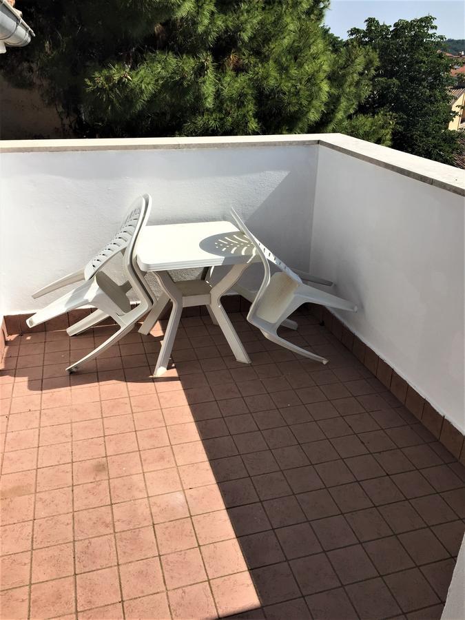 Tri Srca Apartments & Rooms Funtana Bagian luar foto